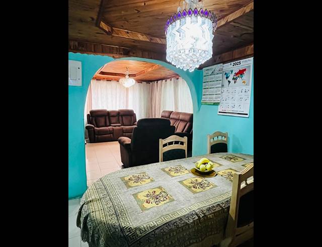 4.5 BEDROOM HOUSE FOR SALE IN UMLAZI BB
